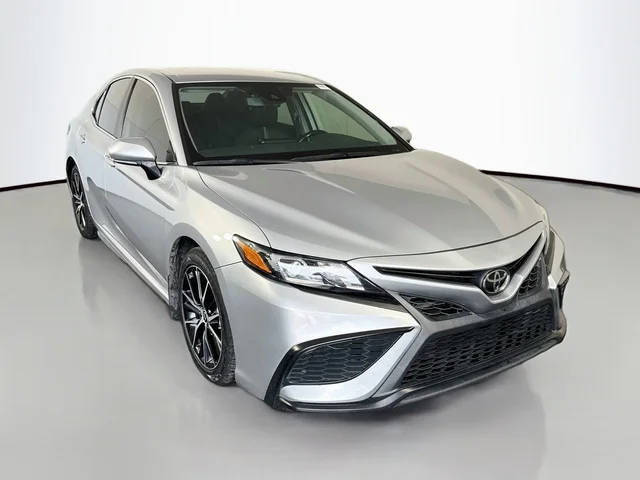 2023 Toyota Camry SE FWD photo