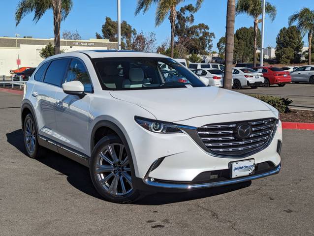 2023 Mazda CX-9 Signature AWD photo