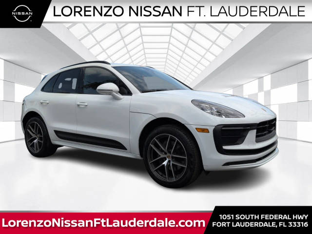 2023 Porsche Macan T AWD photo