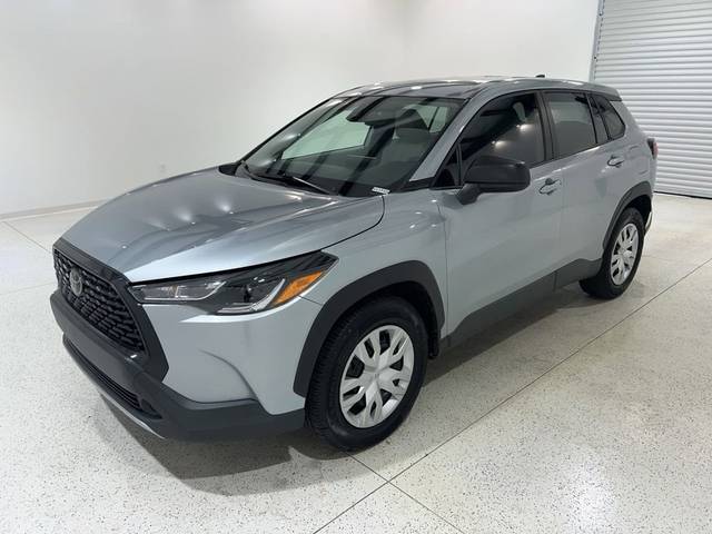 2022 Toyota Corolla Cross L AWD photo