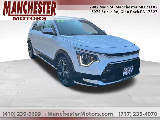 2023 Kia Niro EX Touring FWD photo