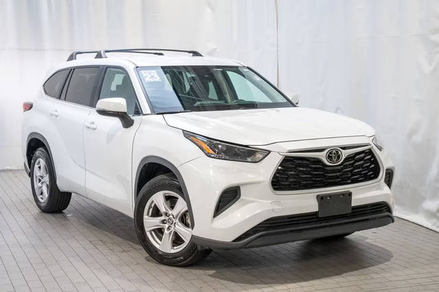 2023 Toyota Highlander L FWD photo