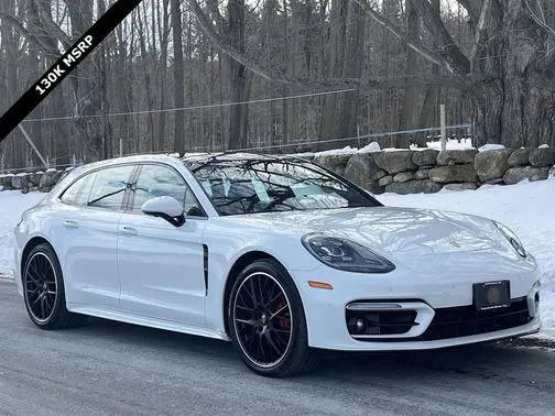 2023 Porsche Panamera 4 AWD photo
