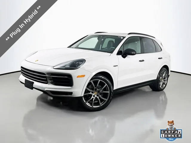 2023 Porsche Cayenne E-Hybrid AWD photo