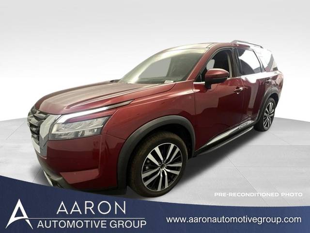2023 Nissan Pathfinder Platinum FWD photo