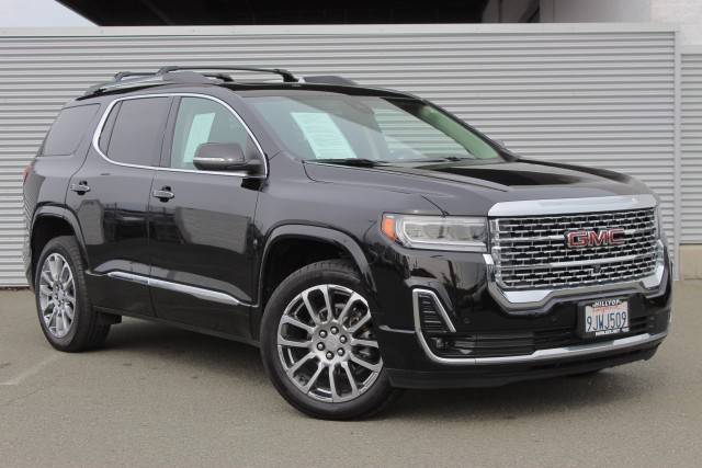 2023 GMC Acadia Denali AWD photo