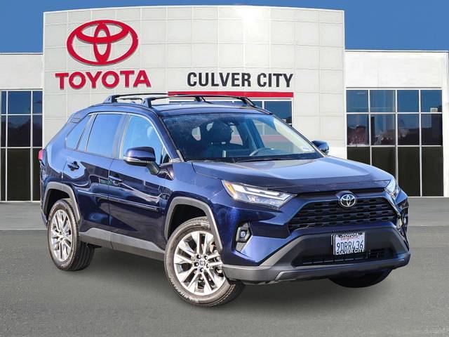 2022 Toyota RAV4 XLE Premium FWD photo