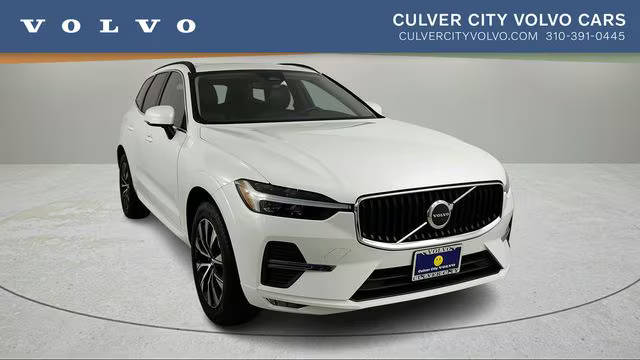 2023 Volvo XC60 Core FWD photo