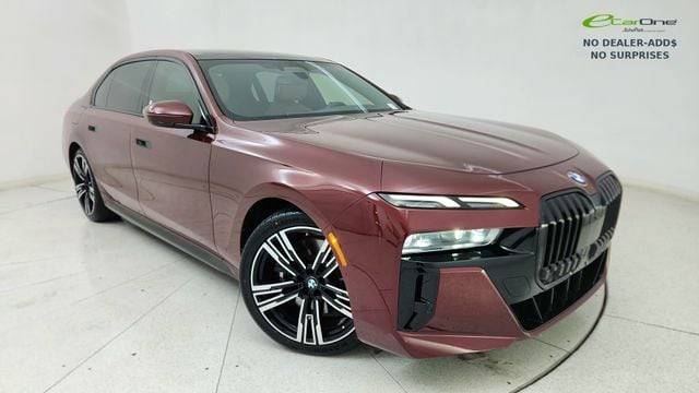 2023 BMW 7 Series 740i RWD photo