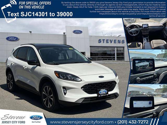 2022 Ford Escape SEL AWD photo