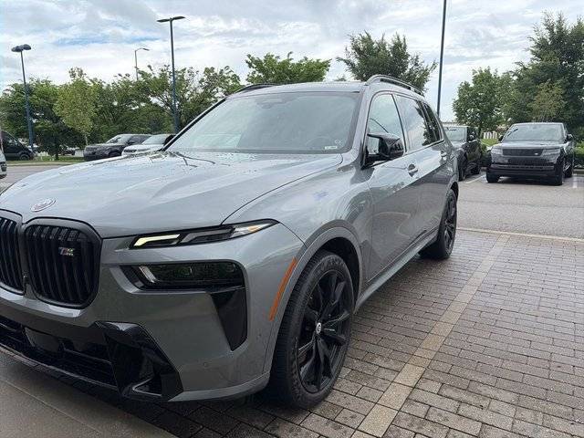 2023 BMW X7 M60i AWD photo