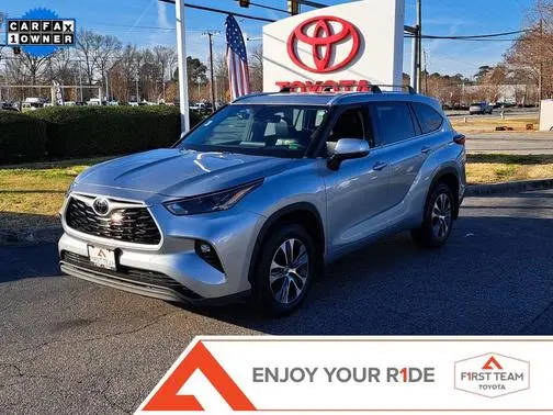 2022 Toyota Highlander XLE AWD photo