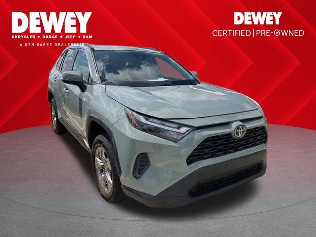 2022 Toyota RAV4 XLE AWD photo
