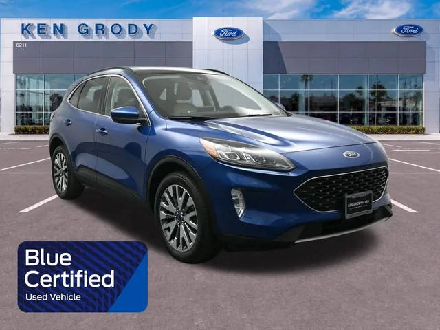 2022 Ford Escape Titanium AWD photo