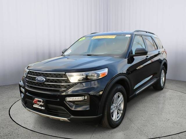 2022 Ford Explorer XLT RWD photo