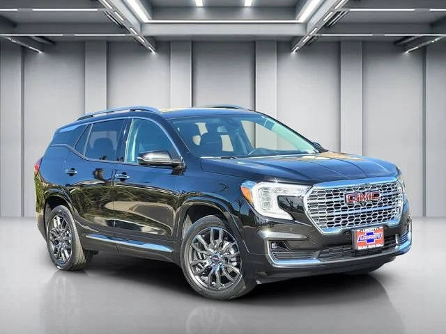2023 GMC Terrain Denali AWD photo