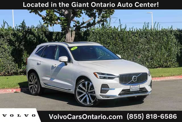 2023 Volvo XC60 Ultimate Bright Theme FWD photo