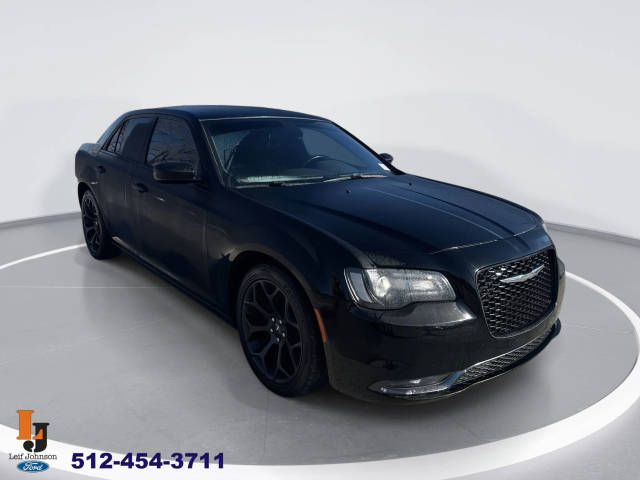 2019 Chrysler 300 300S RWD photo