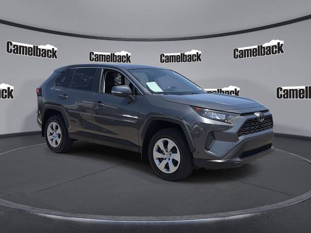 2022 Toyota RAV4 LE AWD photo