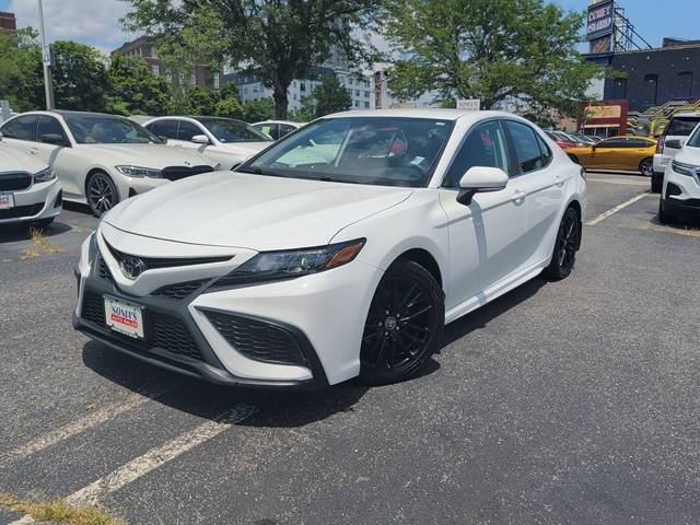 2023 Toyota Camry SE AWD photo