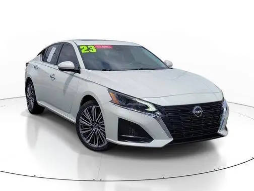 2023 Nissan Altima 2.5 SL AWD photo