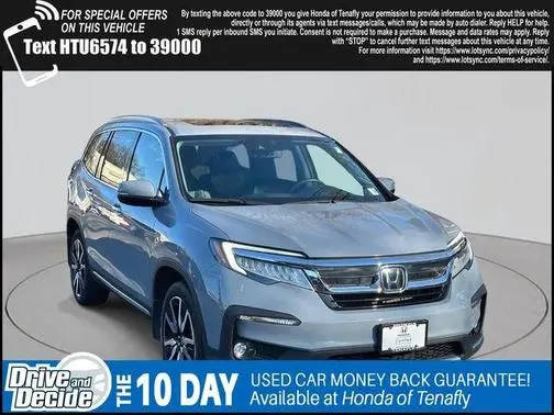 2022 Honda Pilot Touring 7-Passenger AWD photo