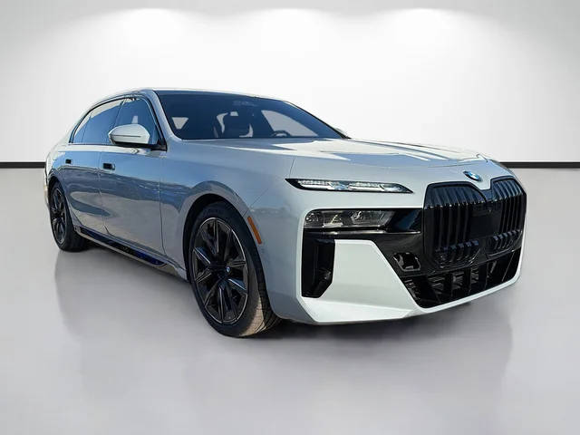 2023 BMW 7 Series 760i xDrive AWD photo