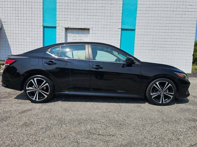 2022 Nissan Sentra SR FWD photo