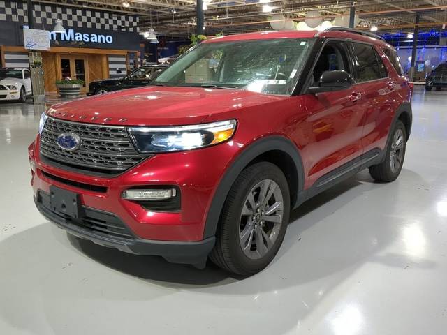 2022 Ford Explorer XLT 4WD photo