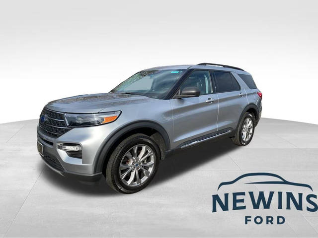 2022 Ford Explorer XLT 4WD photo