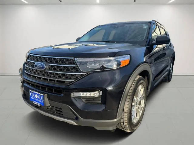 2022 Ford Explorer XLT 4WD photo