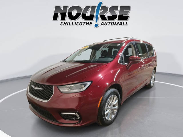 2022 Chrysler Pacifica Minivan Touring L AWD photo