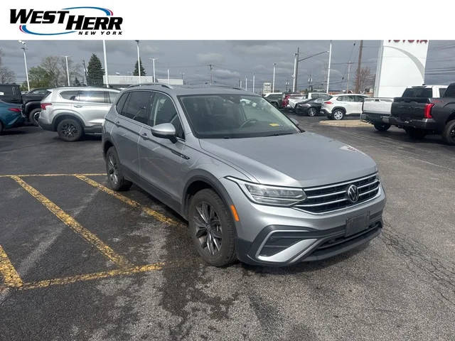 2023 Volkswagen Tiguan SE AWD photo