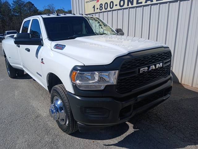 2022 Ram 3500 Tradesman 4WD photo