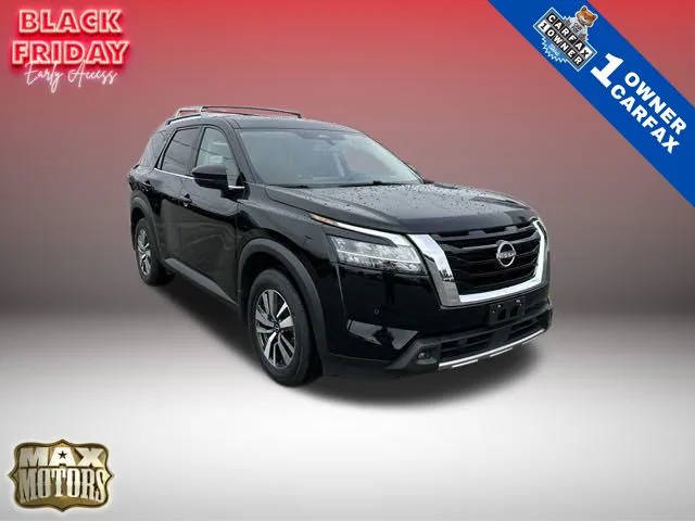 2023 Nissan Pathfinder SL 4WD photo