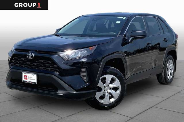 2022 Toyota RAV4 LE FWD photo