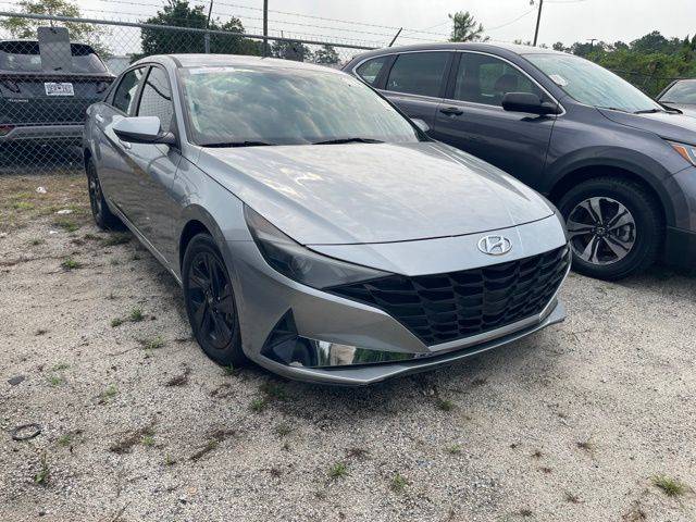 2023 Hyundai Elantra SEL FWD photo