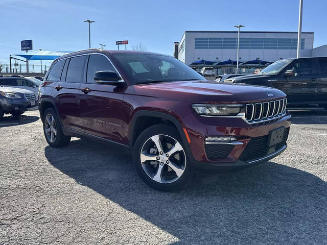 2023 Jeep Grand Cherokee Limited 4WD photo