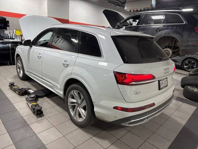 2022 Audi Q7 Premium Plus AWD photo