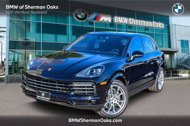 2023 Porsche Cayenne Platinum Edition AWD photo