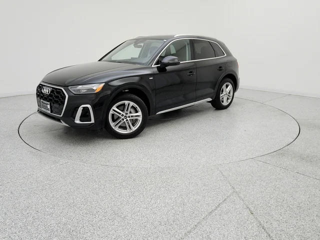 2023 Audi Q5 S line Premium Plus AWD photo