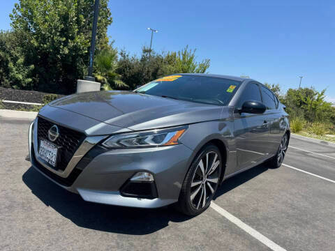 2021 Nissan Altima 2.5 SR FWD photo