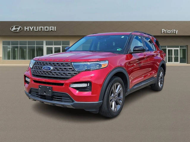 2022 Ford Explorer XLT 4WD photo