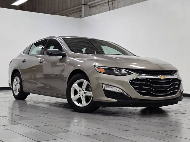 2023 Chevrolet Malibu LS FWD photo