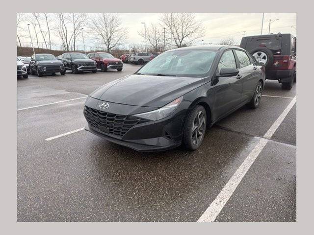 2023 Hyundai Elantra SEL FWD photo