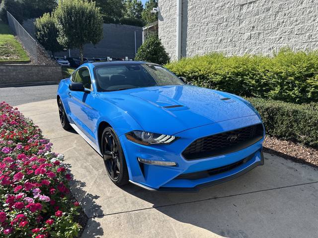 2022 Ford Mustang EcoBoost RWD photo
