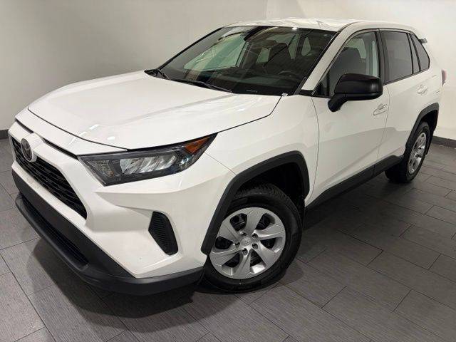 2022 Toyota RAV4 LE AWD photo