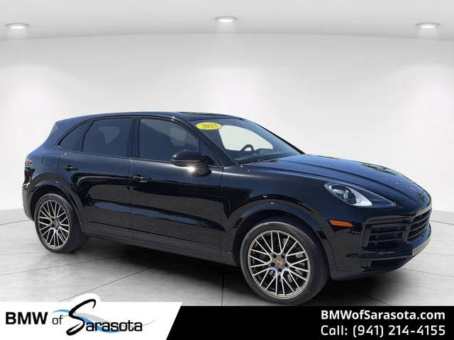 2023 Porsche Cayenne Platinum Edition AWD photo