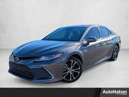 2023 Toyota Camry LE FWD photo