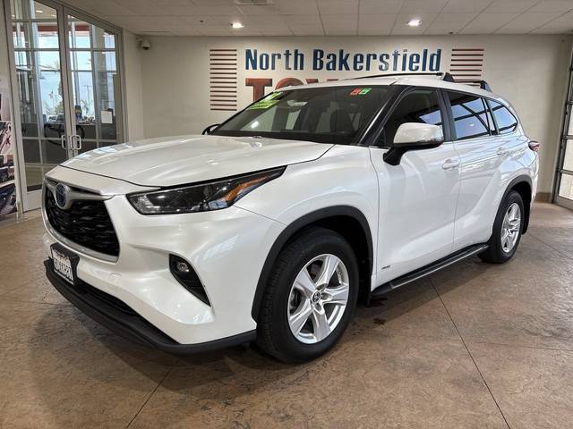 2023 Toyota Highlander Hybrid LE AWD photo
